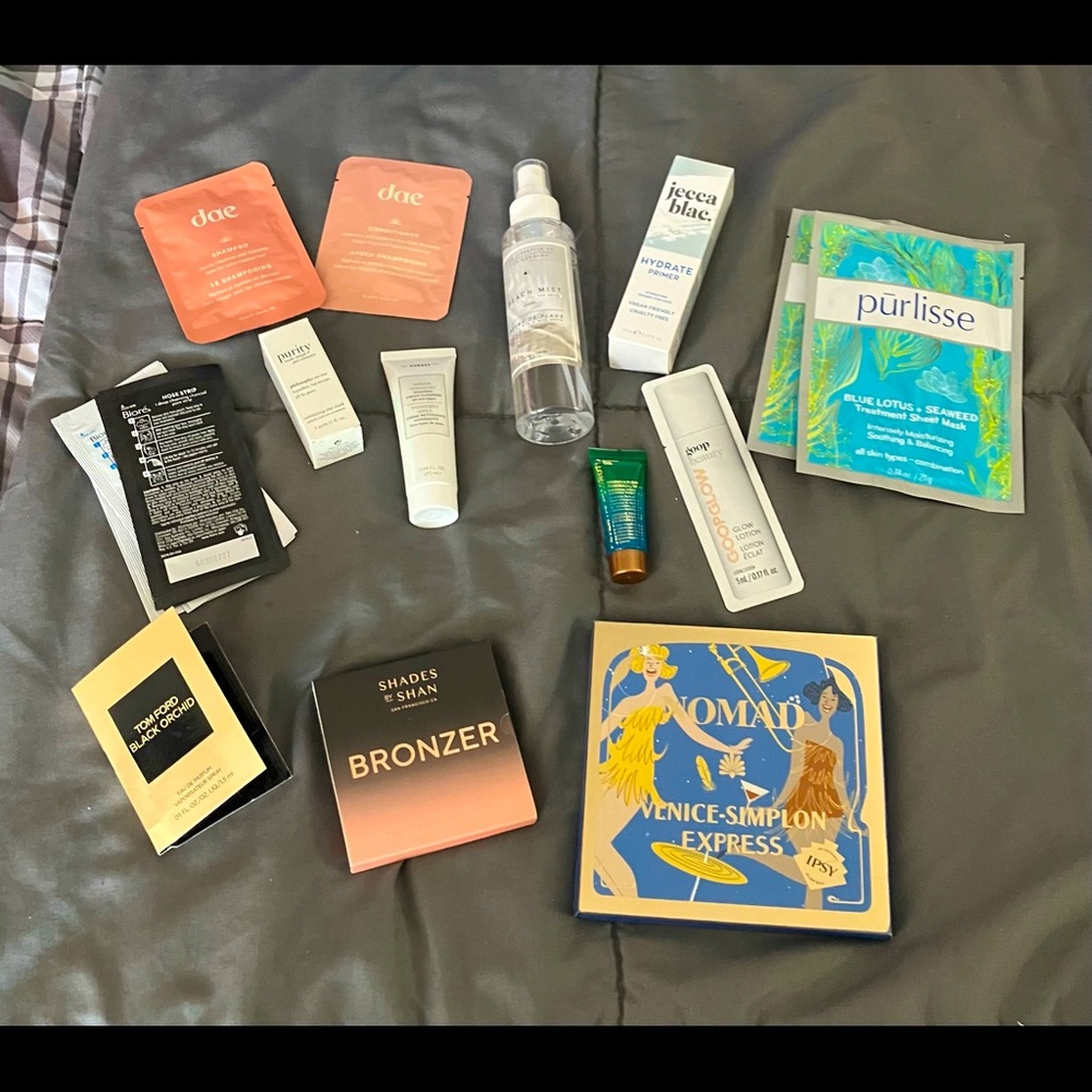 Mixed Lot of Cosmetics - More Added